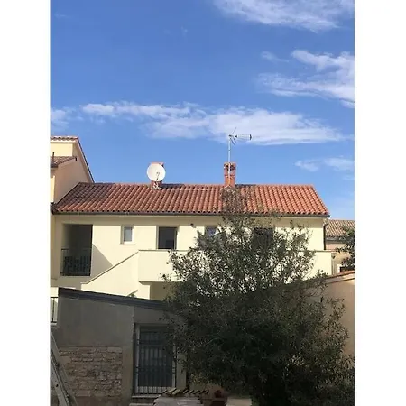 Urban Black Tatil Evi Poreč